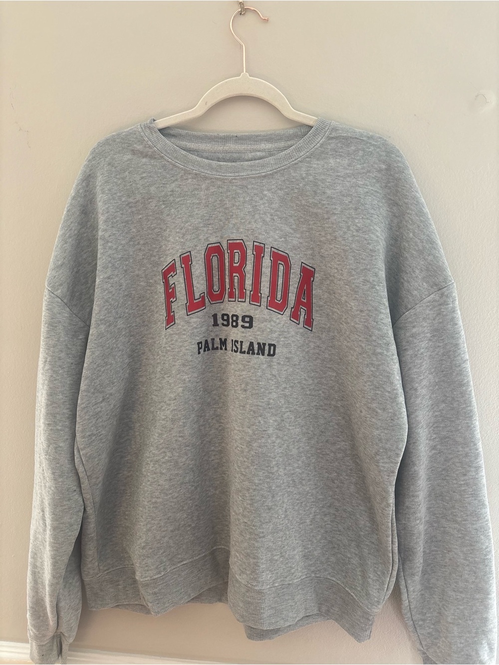SHEIN Gray Crewneck Sweatshirt with Red 'FLORIDA' Lettering